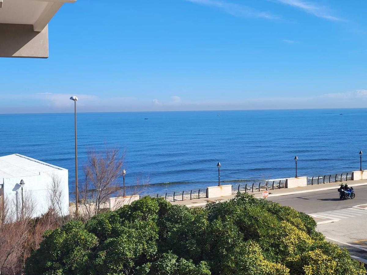 Casa Al Mare Hotell Bari Eksteriør bilde